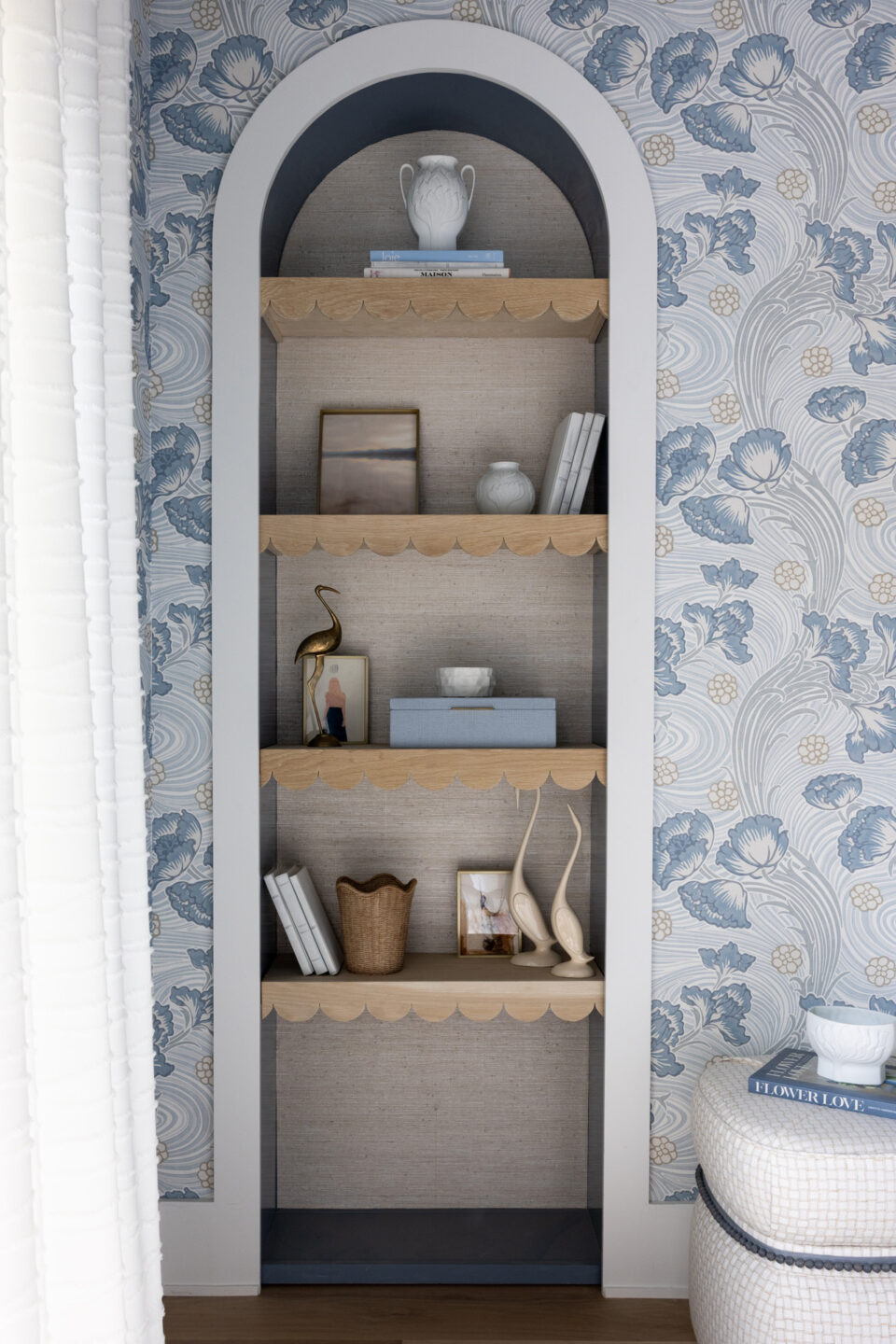 Arched Built In Shelf Bedroom Design