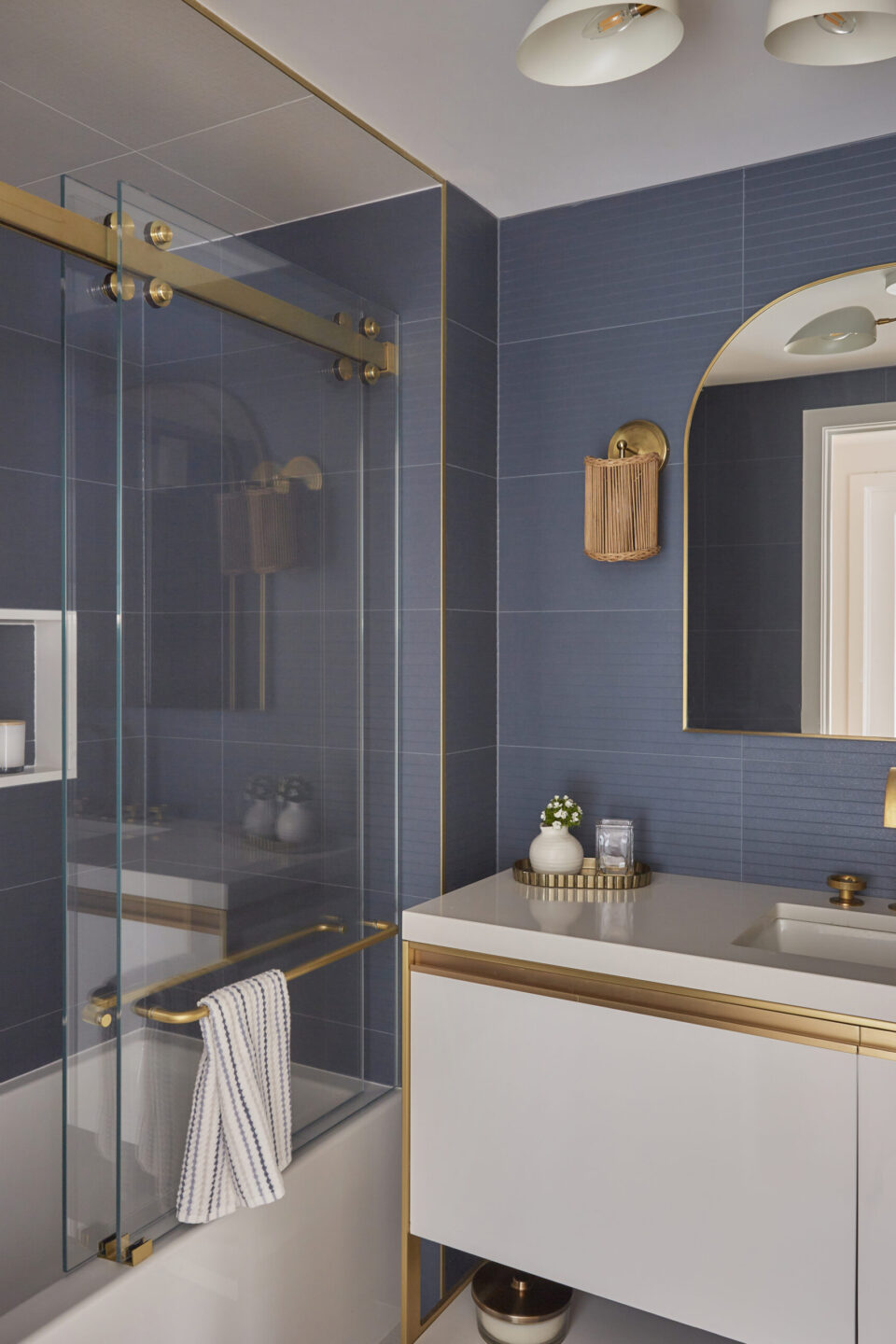 Bathroom Design Blue And Gold