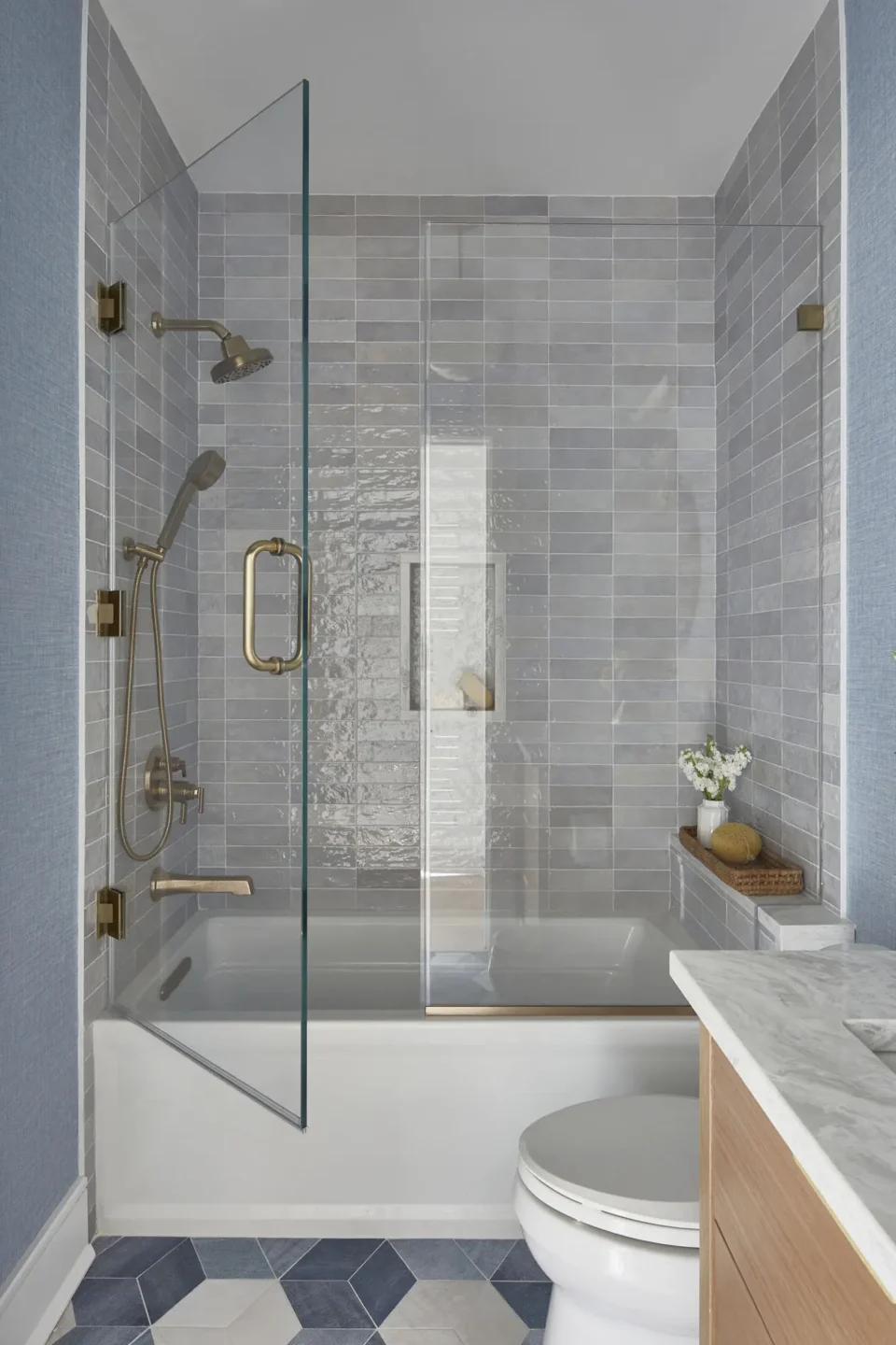 Bathroom Design Shower Tub With Glass Door
