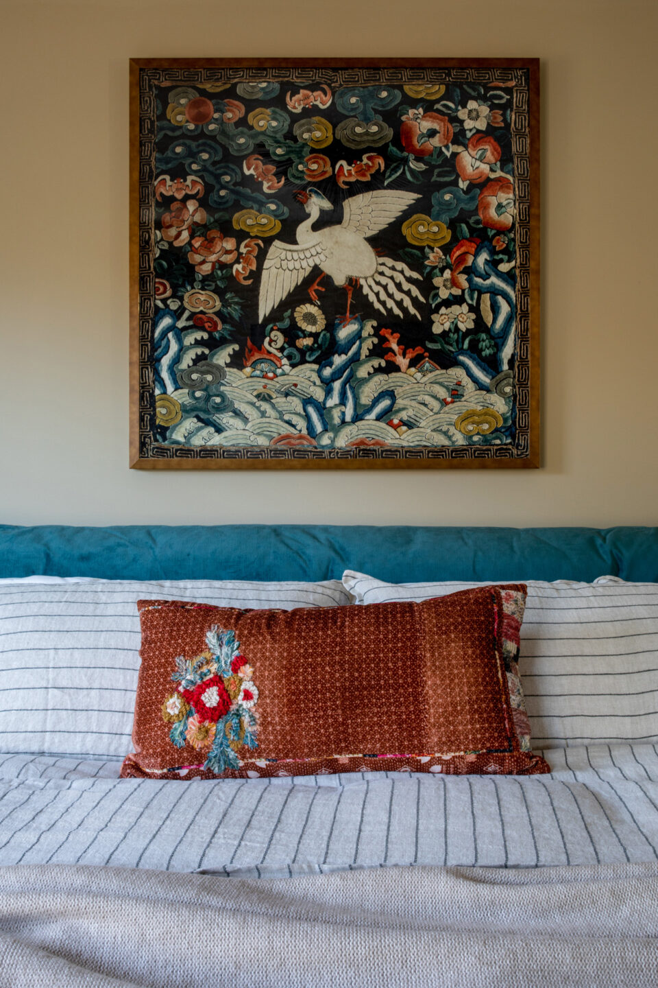 Bedroom Design Accent Pillows And Bird Art Above Bed
