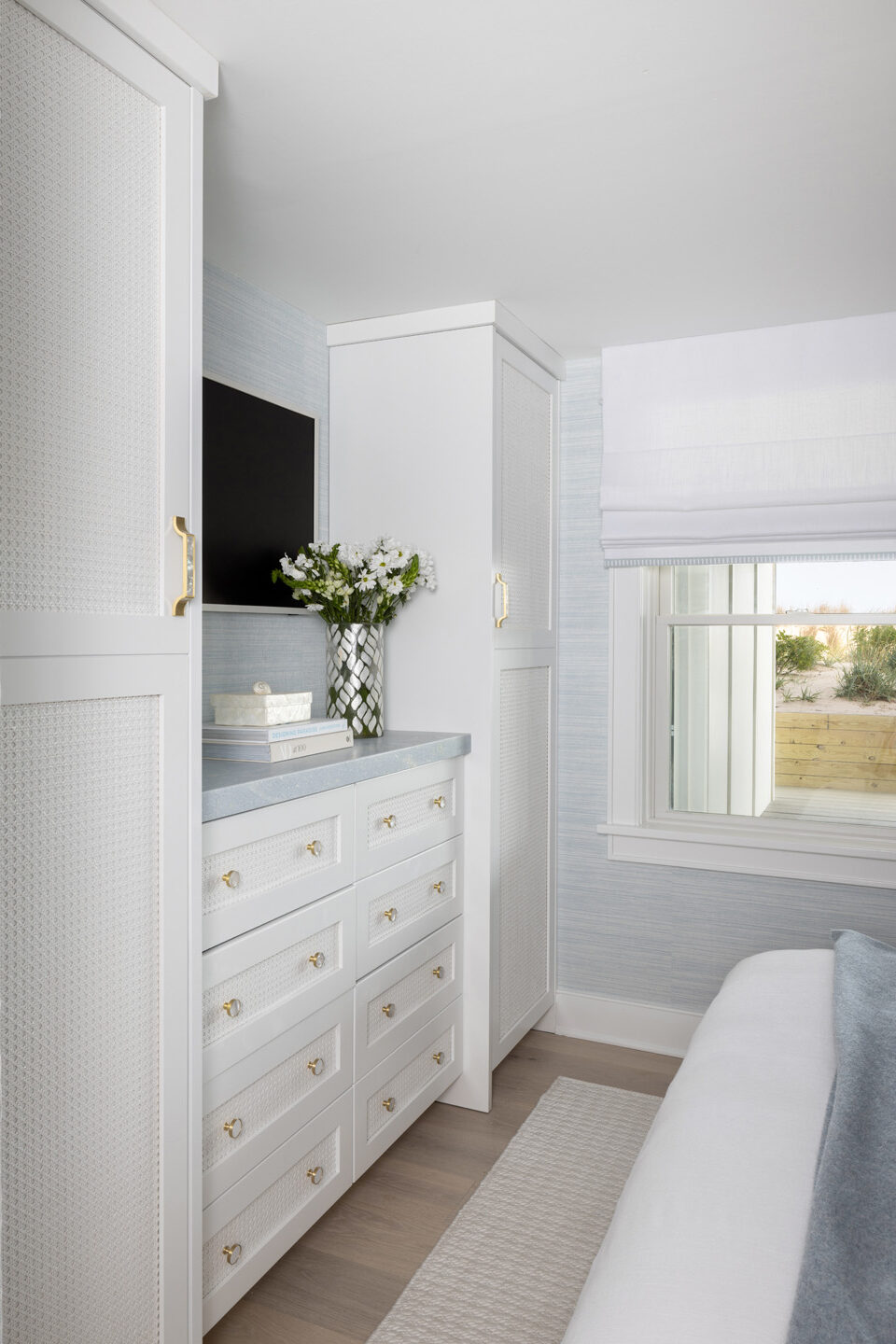 Bedroom Design White Built In Cabinetry