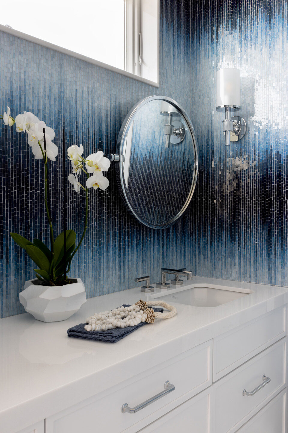 Black And Blue Gradient Wall Bathroom
