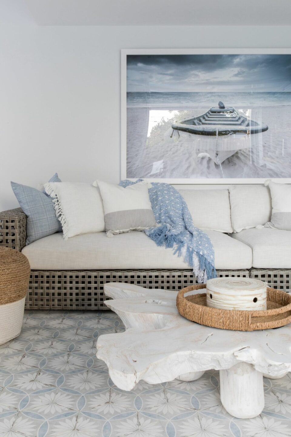 Indoor Outdoor Room In Beach House