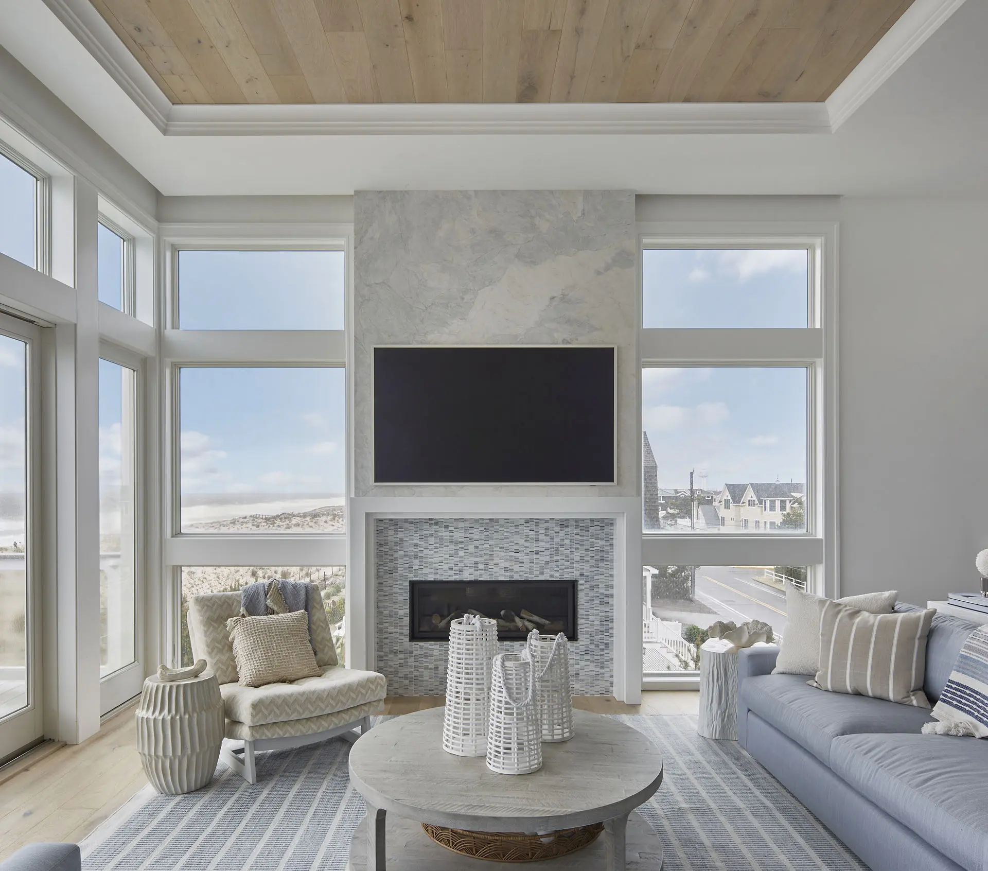 Living Room Design Wood Ceiling With White Trim