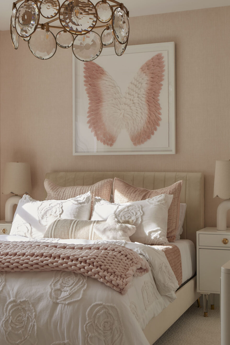 Pink Bedroom Design Butterfly Artwork